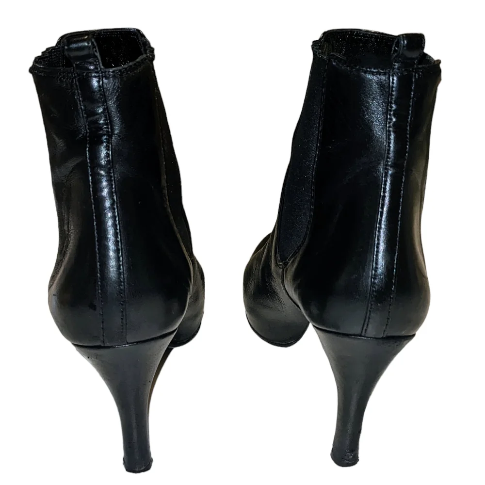 Luciano Padovan Black Heeled Booties Size 39